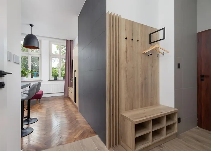 - Dietla 21 Street * Krakau